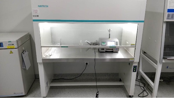 上海达沃在武汉生物研究所完成了4台超净工作台验证测试
